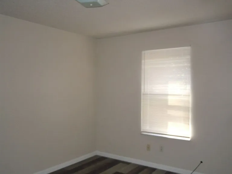 803 N Morrison St — Photo 7