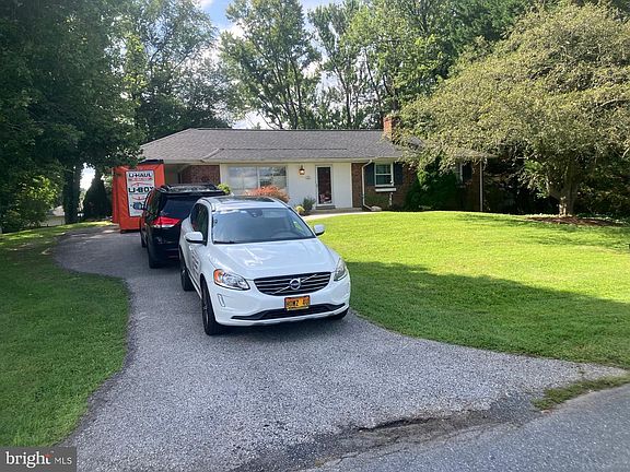 4th image of 3820 Ingleside St