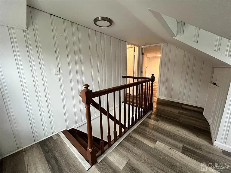 13 Sheridan Ave — Photo 11
