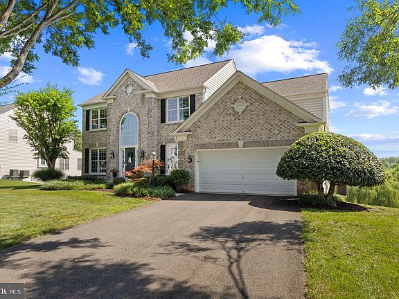 4th image of 7636 Movern Ln