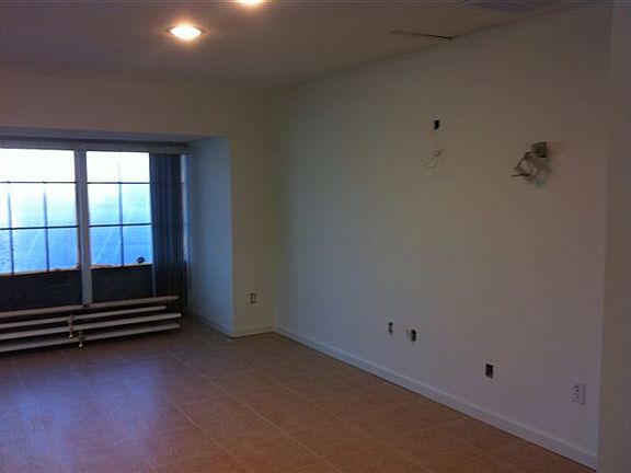 1200 N. La Brea Interior