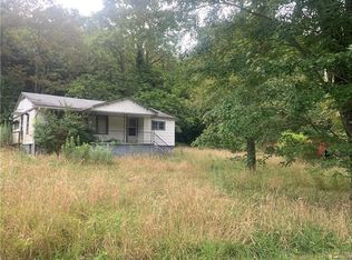 688 Henredon Rd, Spruce Pine, NC 28777