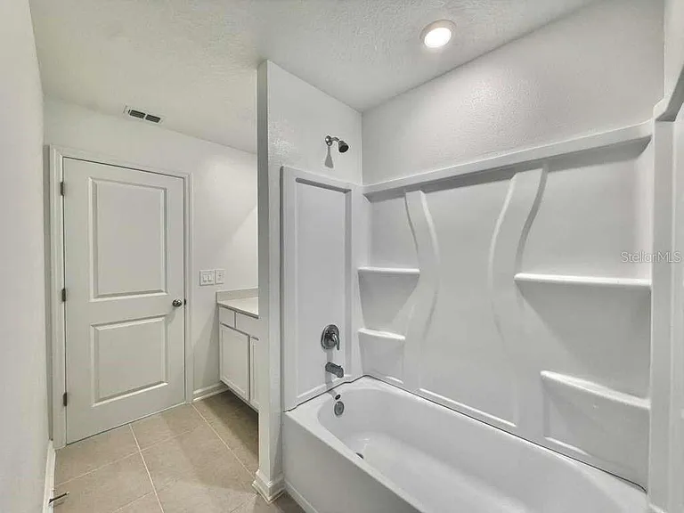 3638 Hardman Dr — Photo 16