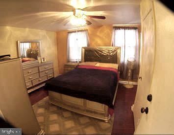 2nd image of 4527 Whitaker Ave