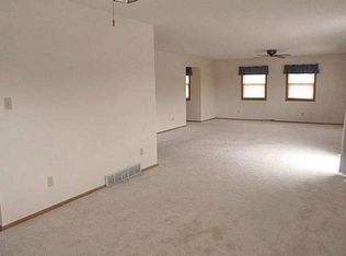 3524 Highcliff Cir, Sheboygan, WI 53083