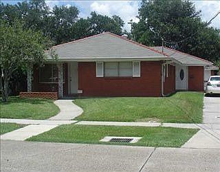 1st image of 7 Beauregard Dr