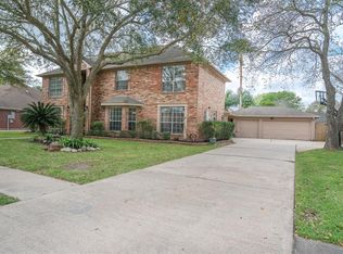 418 Melodywood Ct, Friendswood, TX 77546