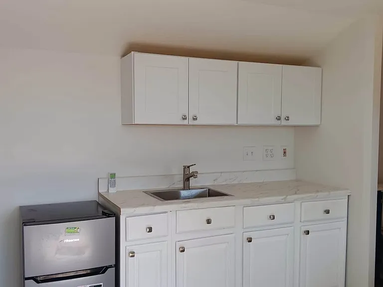 1510 Egan Dr — Photo 4