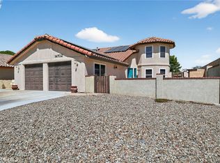 14702 Robin Ln, Helendale, CA 92342
