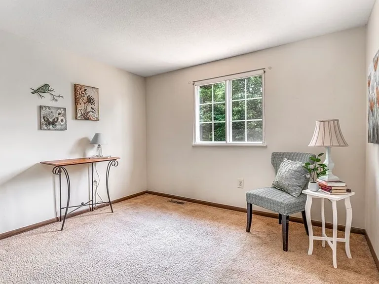 315 Blisswood Village Dr — Photo 7