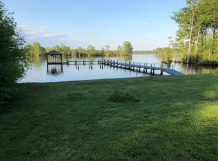 252 Panther Landing Rd, Moyock, NC 27958