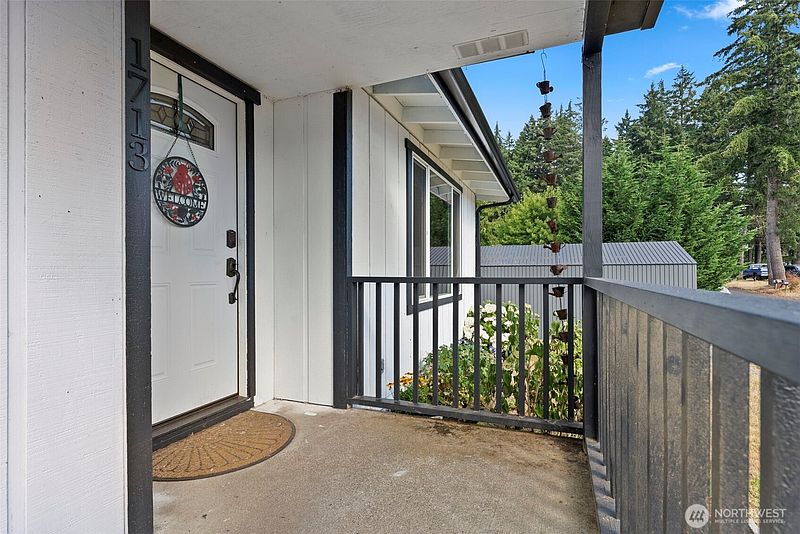 5th image of 1713 Madison Street