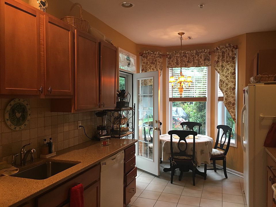 1st image of 163 Symphony Dr