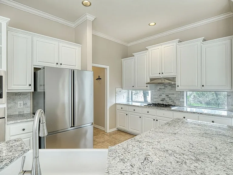 1629 Chesterwood Cv — Photo 6