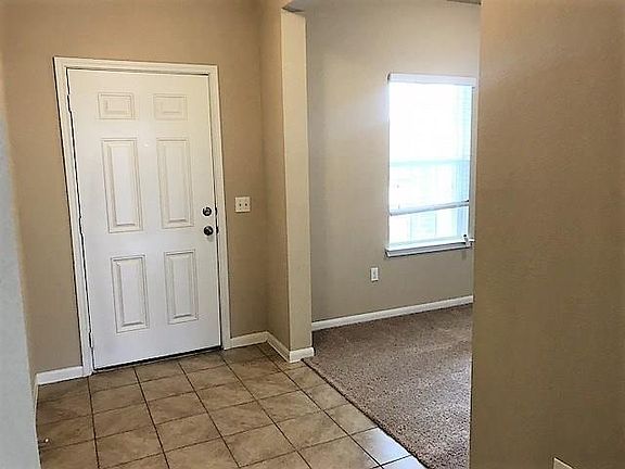 3rd image of 1611 Deodara Dr
