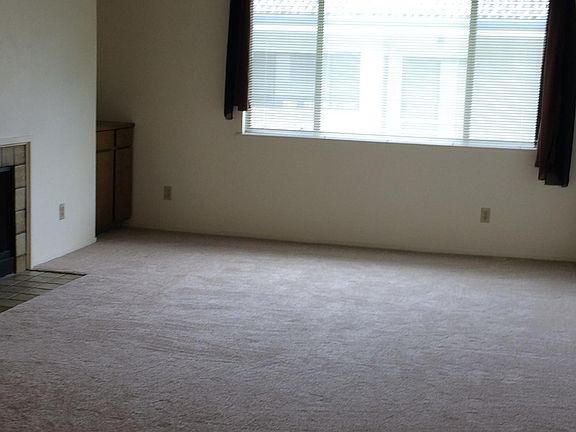 3rd image of 4671 Albany Cir APT 148