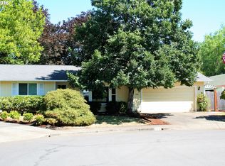 395 70th St, Springfield, OR 97478