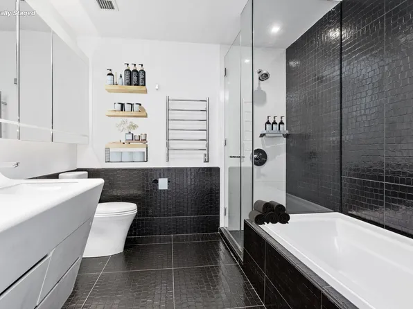 123 Washington Street image 8 of 12