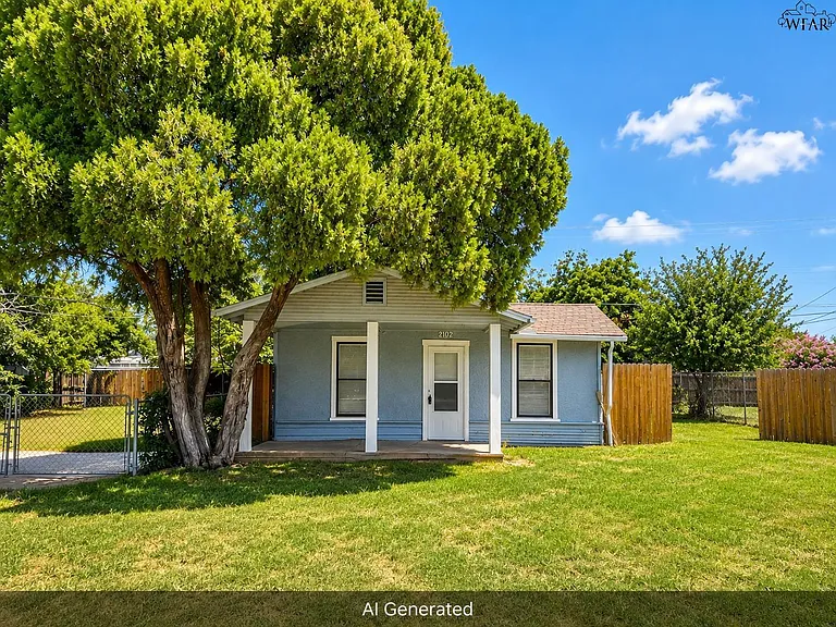 2102 Taylor St — Photo 1