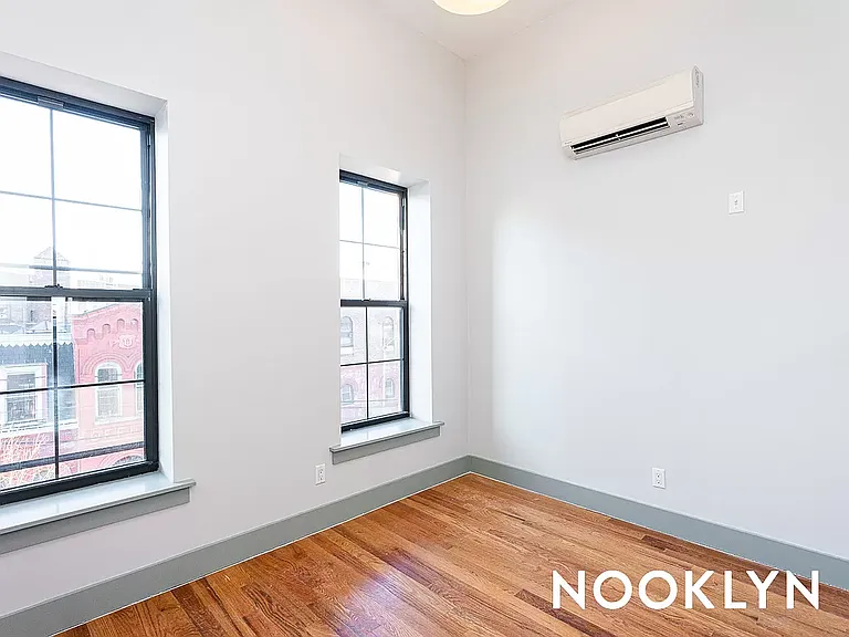 32 Belvedere St #2L — Photo 8