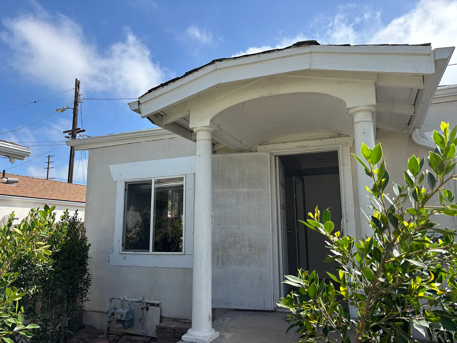2 bed, 600 sqft, $2,295 — Photo 1