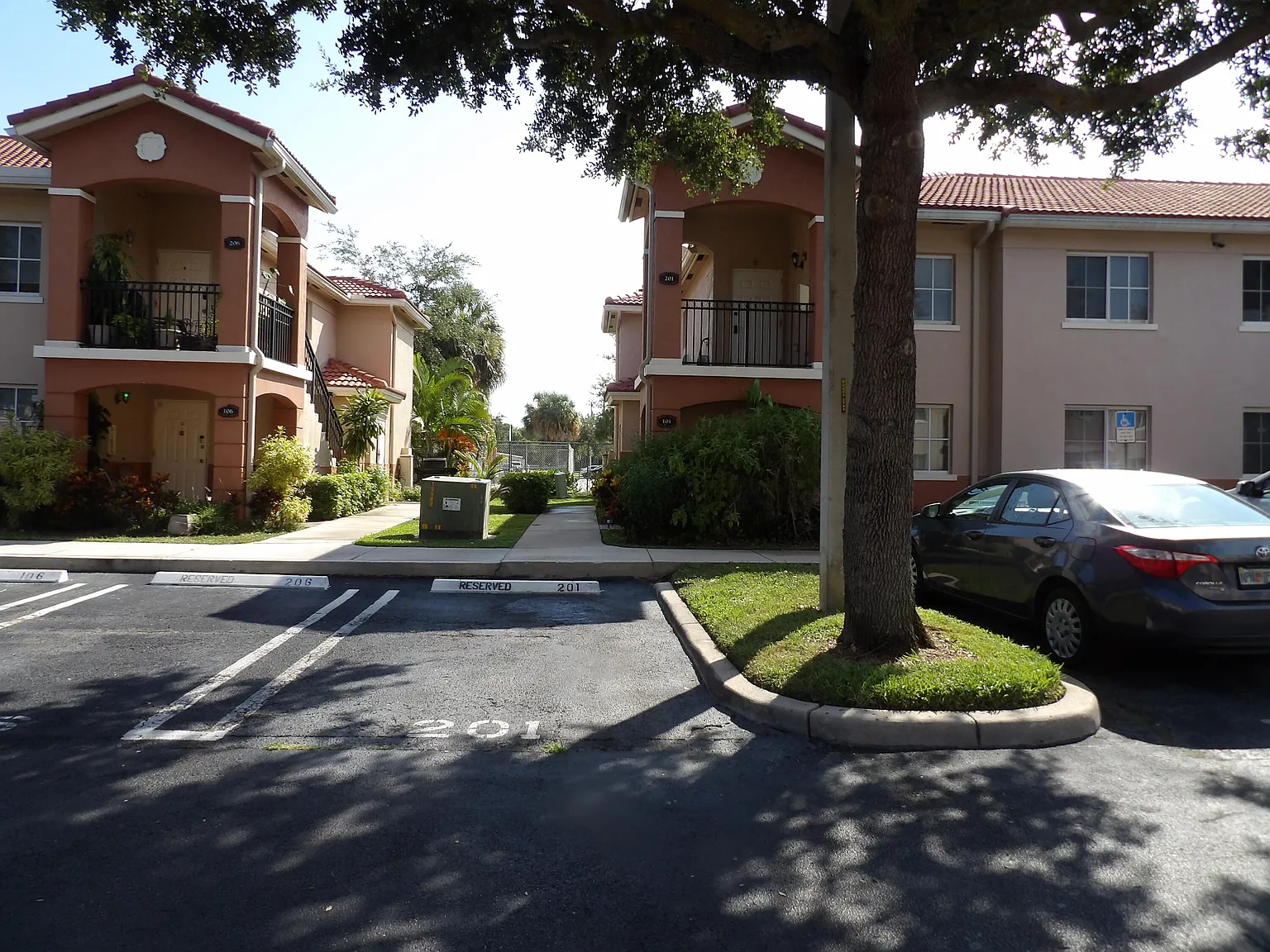 3800 — Photo 2