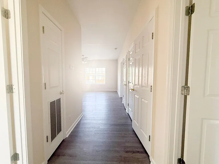 1780 N Dixie Ave — Photo 20