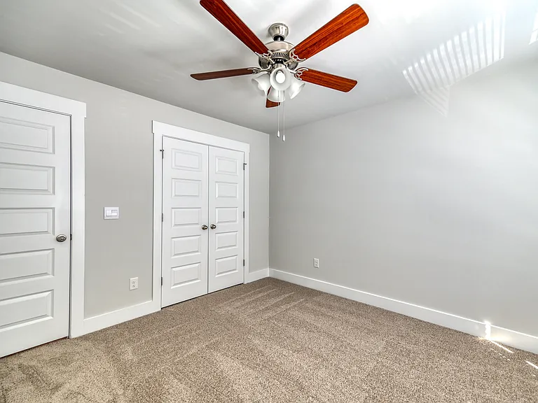 109 S Grassland Rd — Photo 16