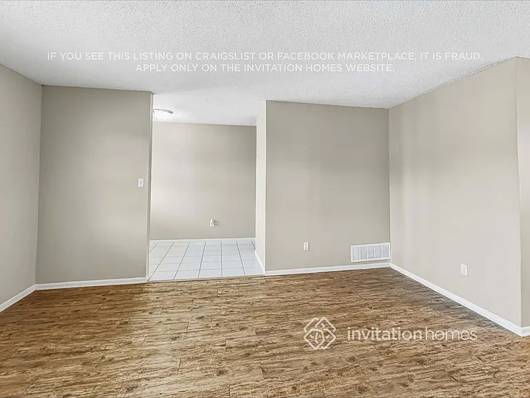 10948 Tangora St — Photo 12