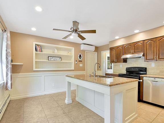 5th image of 34 W Apollo Dr