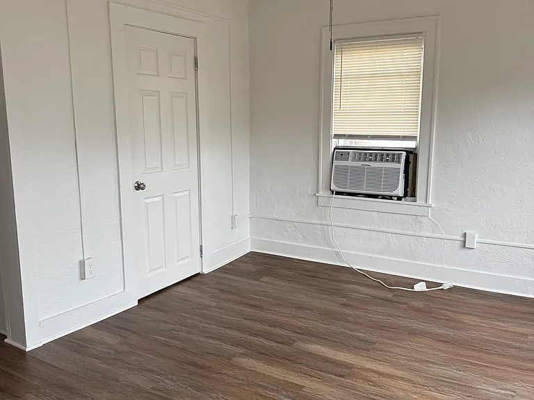 919 N Grandview Ave #3 — Photo 7
