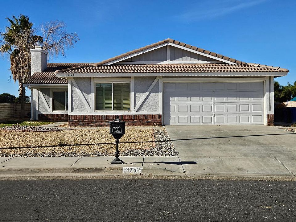 1st image of 13742 Greenwood Pl