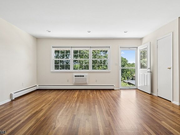 2nd image of 320 South St #16C