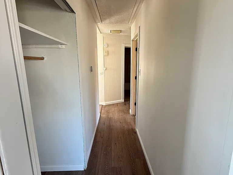 11330 Packard Ave — Photo 4
