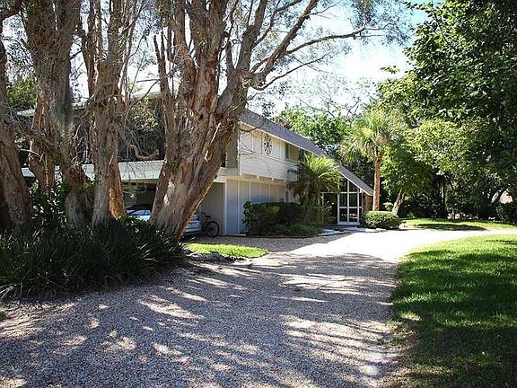 4th image of 3805 Indian River Dr E