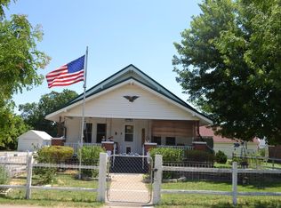 1013 N Lincoln St, Russell, KS 67665