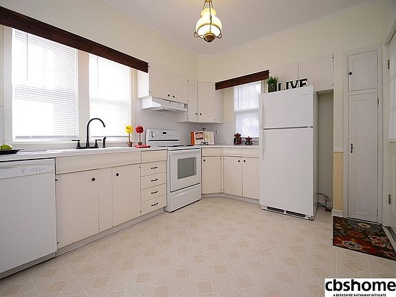 4th image of 5023 Burt St