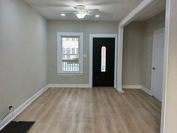 2nd image of 6175 Avery St