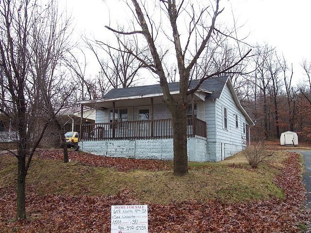 1st image of 608 N 4th St