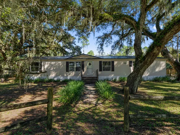 535 NE 394th Ave, Old Town, FL 32680