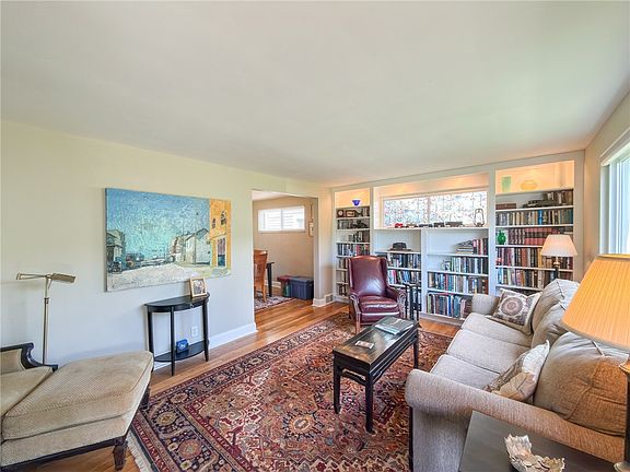 2nd image of 538 Marie Ave