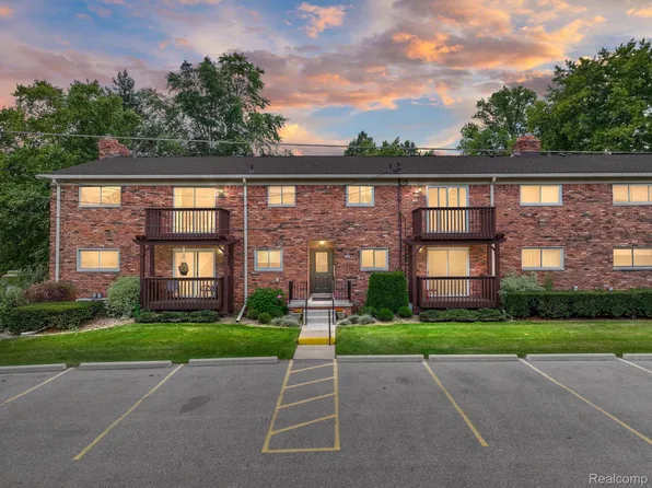 42472 Woodward Ave APT D2, Bloomfield Hills, MI 48304
