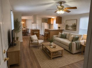 106 E Allen St #B, Four Oaks, NC 27524