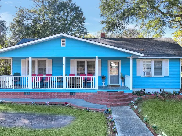 34 S Dukes St, Summerton, SC 29148