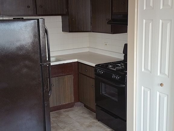 5th image of 2140 Kenilworth Ave APT 302