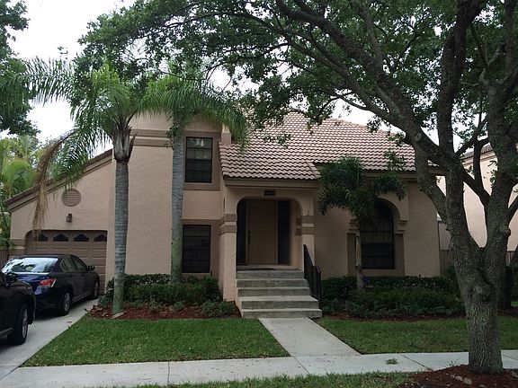 2nd image of 10760 NW 16th Ct