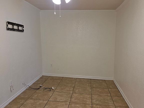 washer /dryer enclosed closet