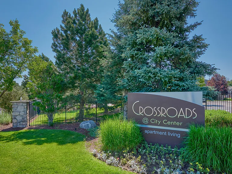 Crossroads at City Center Apartments — Photo 24
