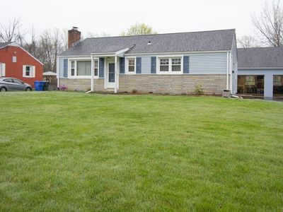 75 Cherry Hill Dr, Newington, CT, 06111