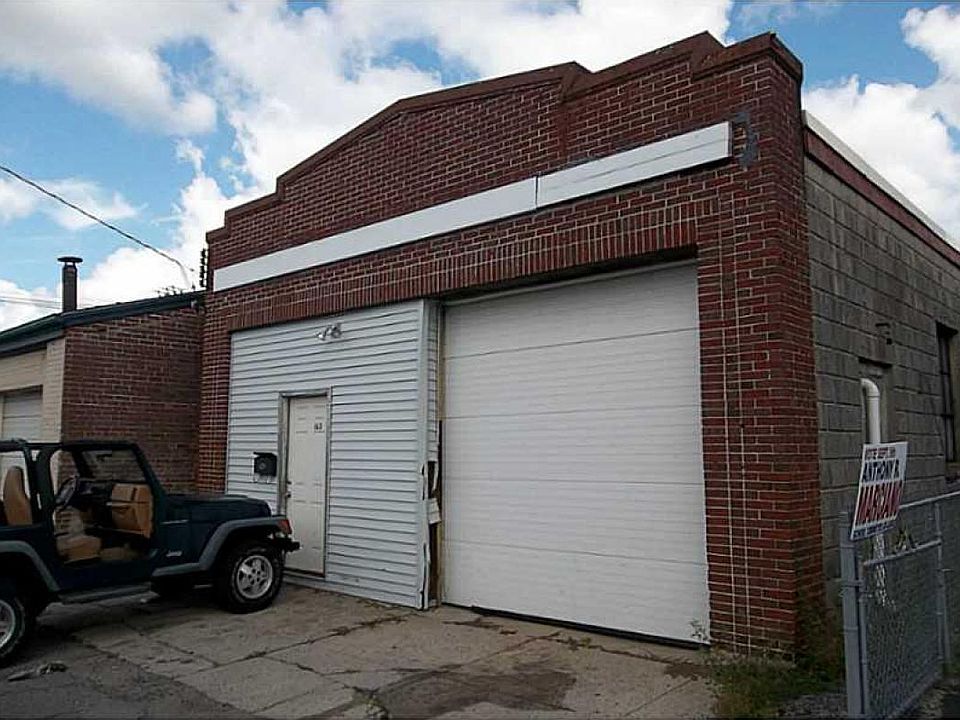 1st image of 163 Vincent Ave